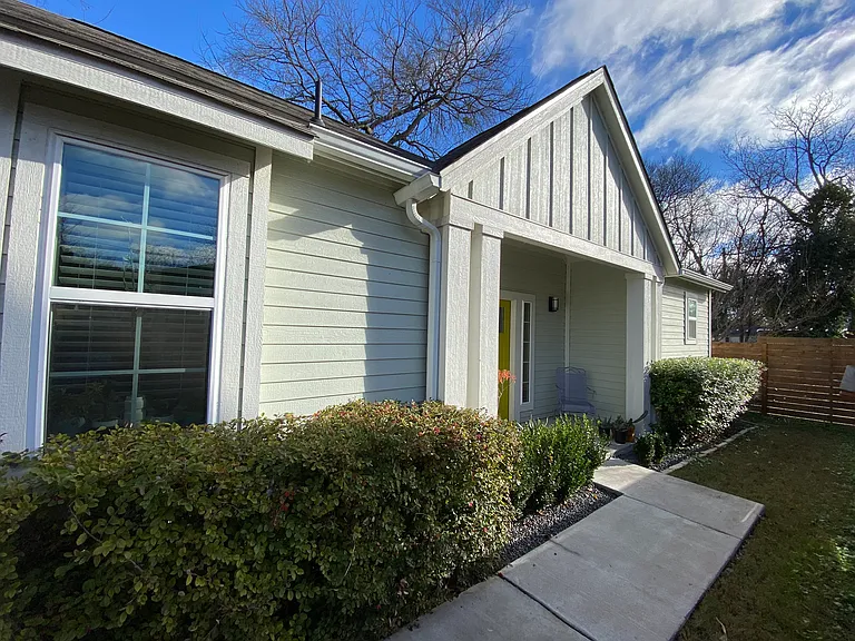 2700 Francisco St #B — Photo 1