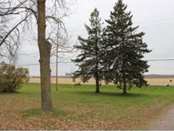 2nd image of 2924 County Road 74 St