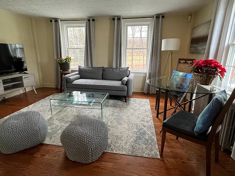471 Orange Center Rd — Photo 5