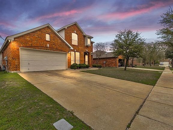 2nd image of 949 Virginia Ln