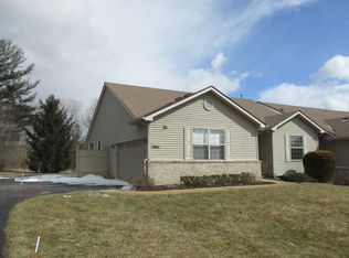 12051 Boldrey Dr, Fenton, MI 48430