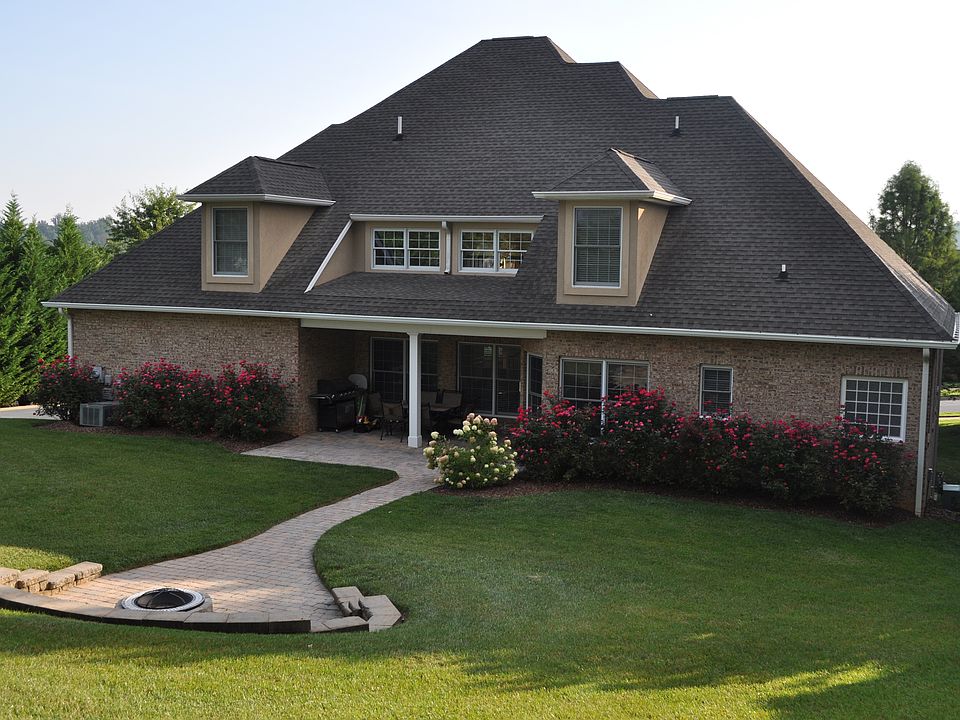 2nd image of 1014 Willows Trace Dr