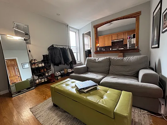 Rented by Compass | media 11