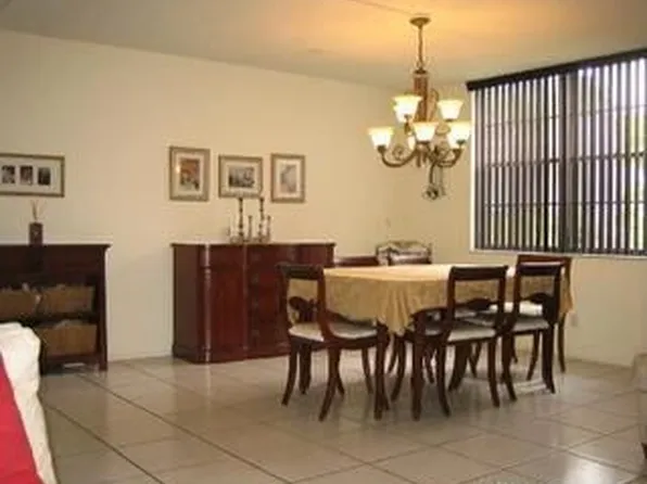 3900 N Hills Dr APT 109, Hollywood, FL 33021