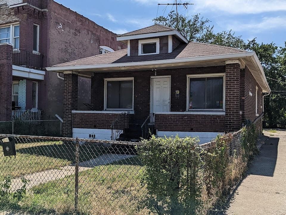 1st image of 3724 Euclid Ave