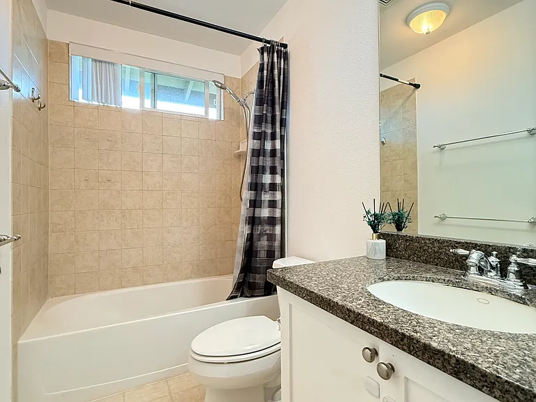 92-1512 Aliinui Dr #1 — Photo 29