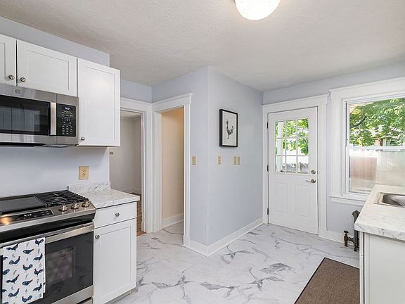 5th image of 47 Mill St Unit 47