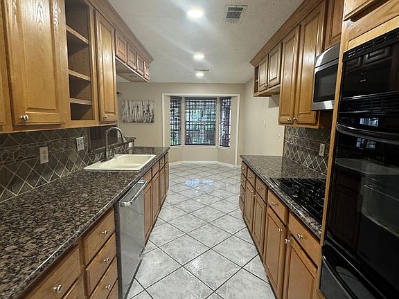 4th image of 10110 Kirkdale Dr