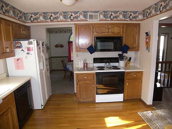 3rd image of 3508 NW Dogwood Dr