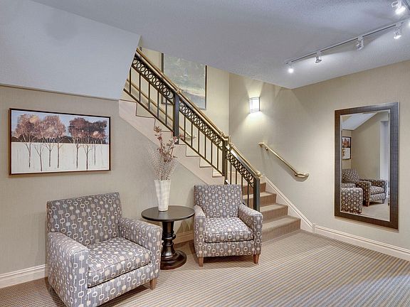 5th image of 6500 Woodlake Dr APT 1006