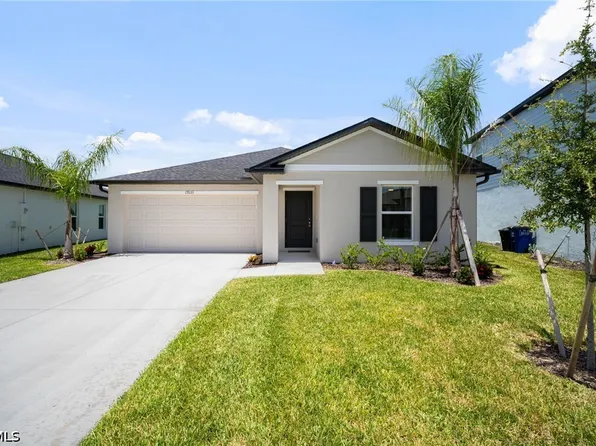17633 Paradiso Way, North Fort Myers, FL 33917