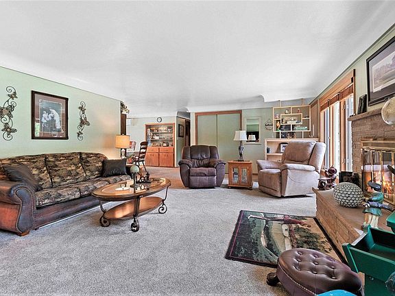 5th image of 706 Mount Mary Dr
