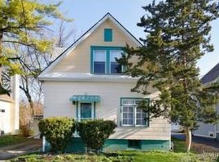 627 W Wesley St, Wheaton, IL 60187