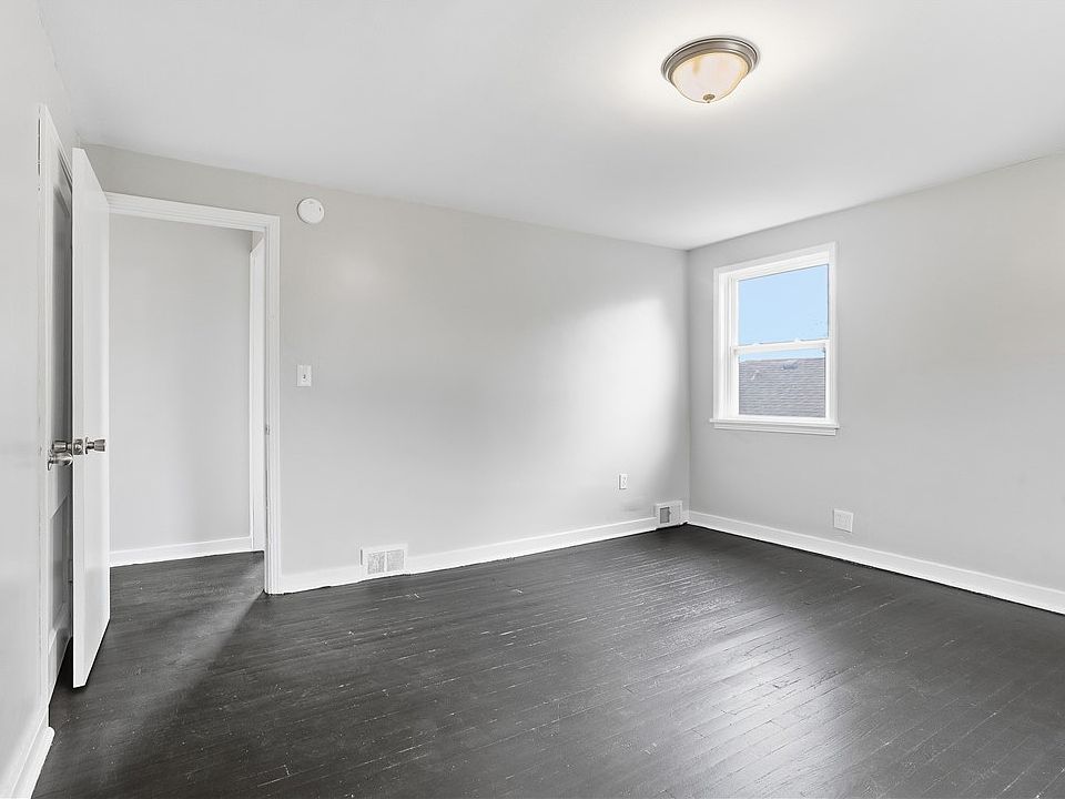28th image of 700 Large Ave