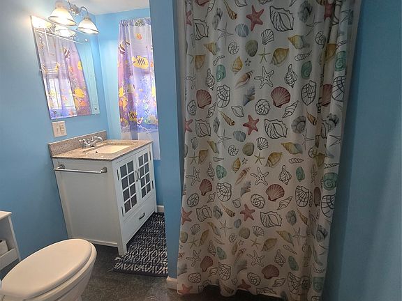 3rd image of 142 Morton St