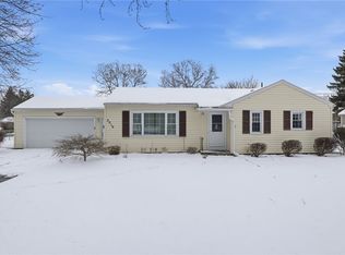 2010 Five Mile Line Rd, Penfield, NY 14526