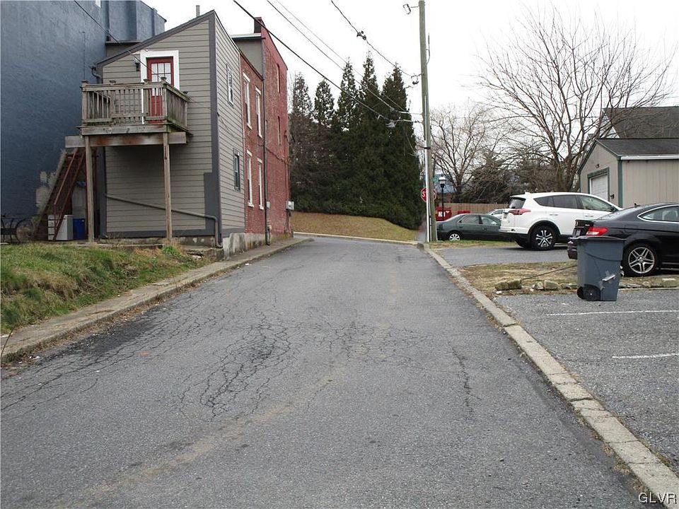 2nd image of 110 S Rosewood St