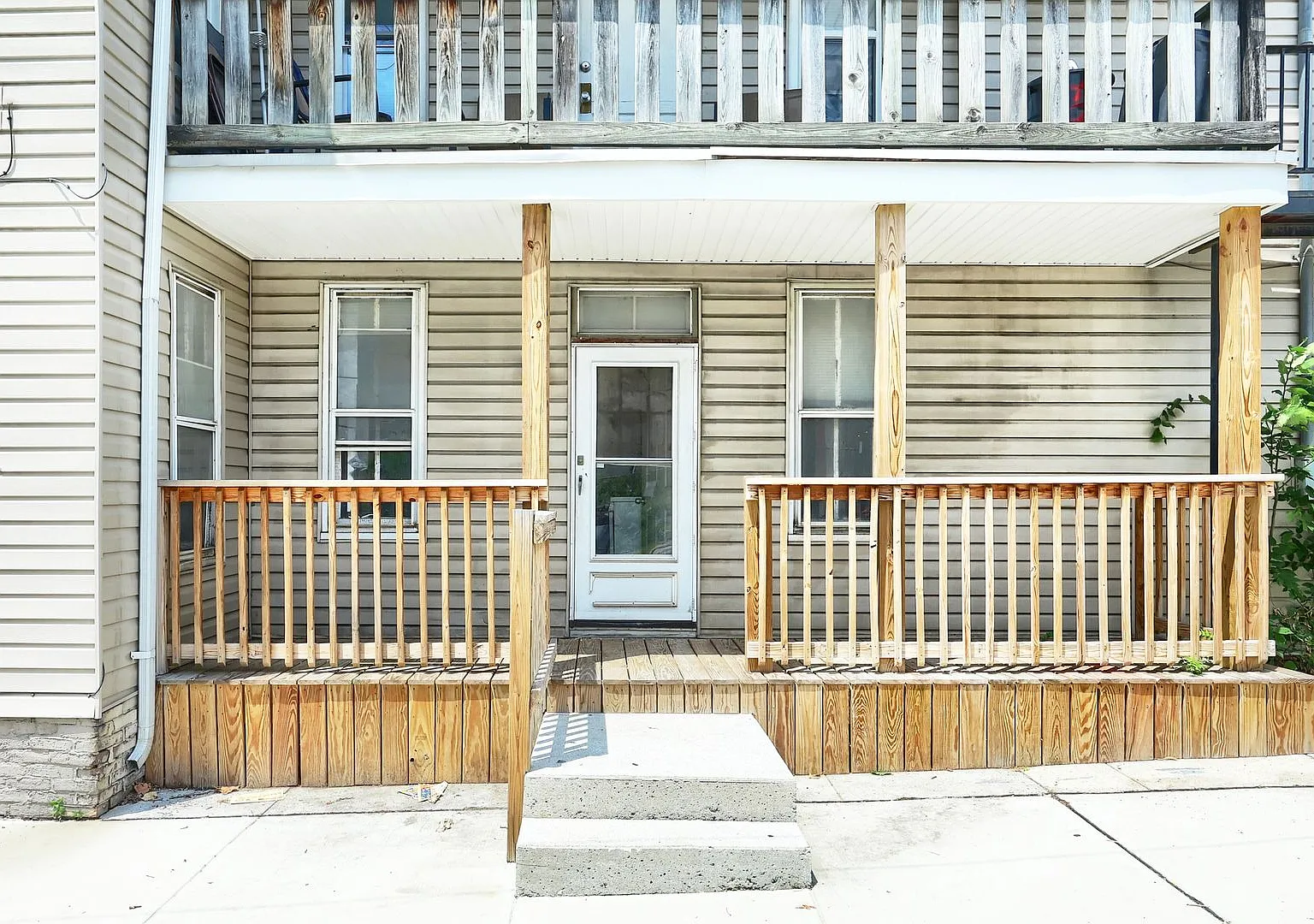 301 N Queen Street — Photo 2