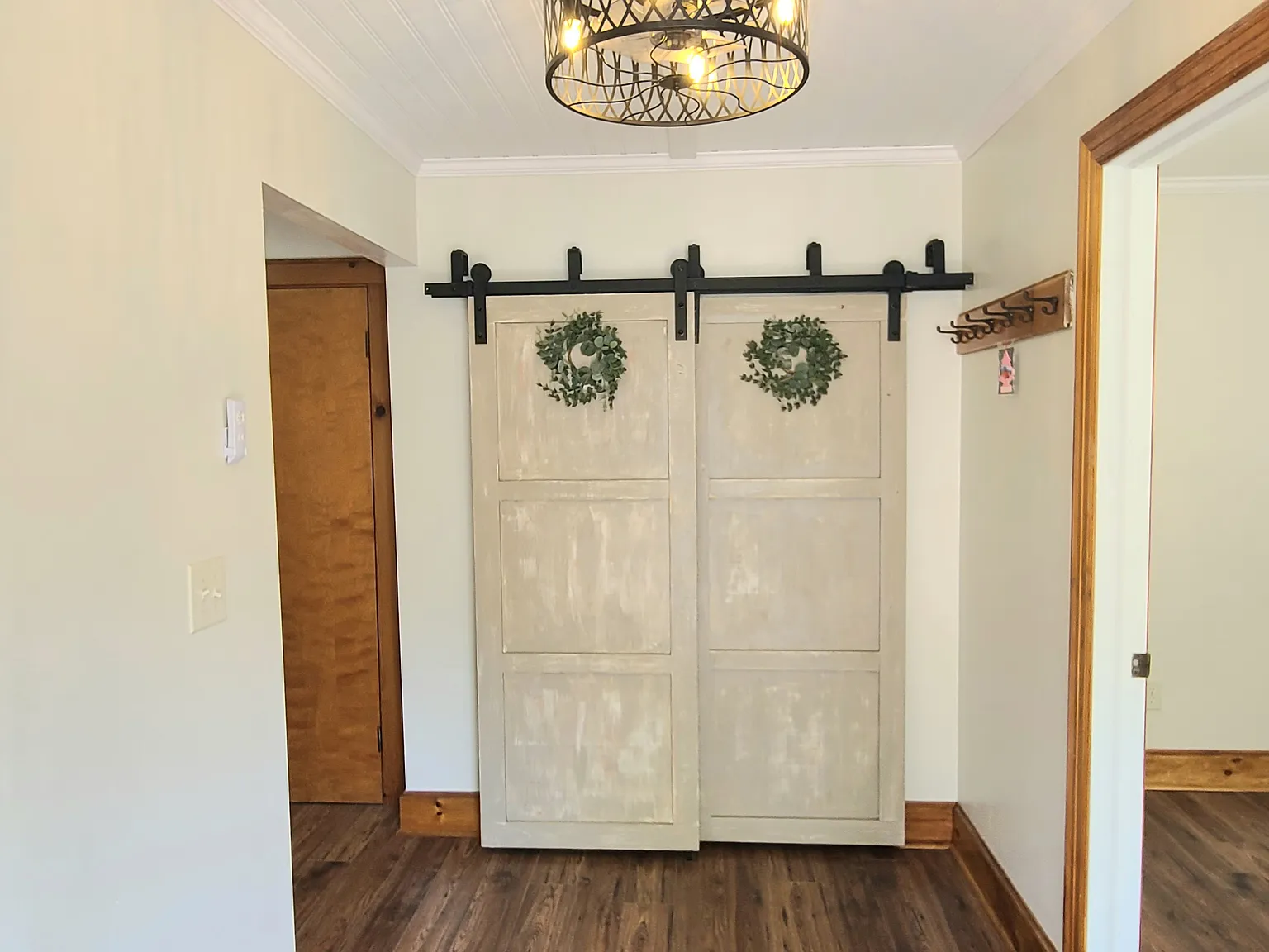 3 bed, 1316 sqft, $3,200 — Photo 4