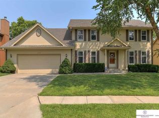 10320 Newport Ave, Omaha, NE 68122