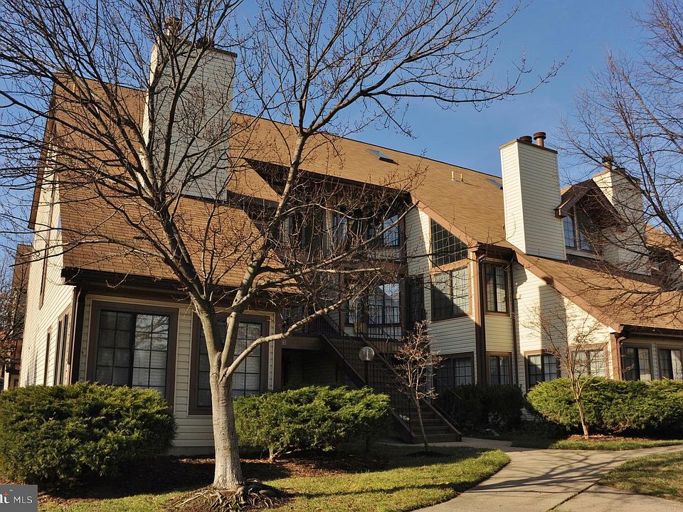 1st image of 6008F Curtier Dr #F