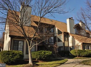 6008F Curtier Dr #F, Alexandria, VA 22310