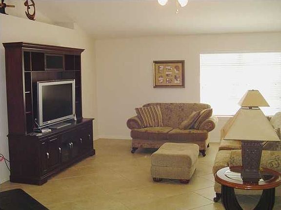 4th image of 8205 Hartington Dr