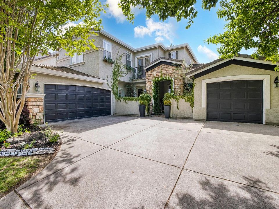 1st image of 9768 Swan Lake Dr