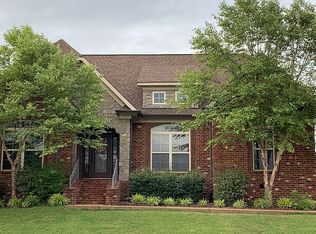 2025 Stonebrook Cir, Mount Juliet, TN 37122