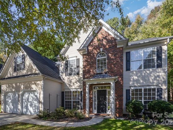 8807 Saint Brides Ct, Huntersville, NC 28078