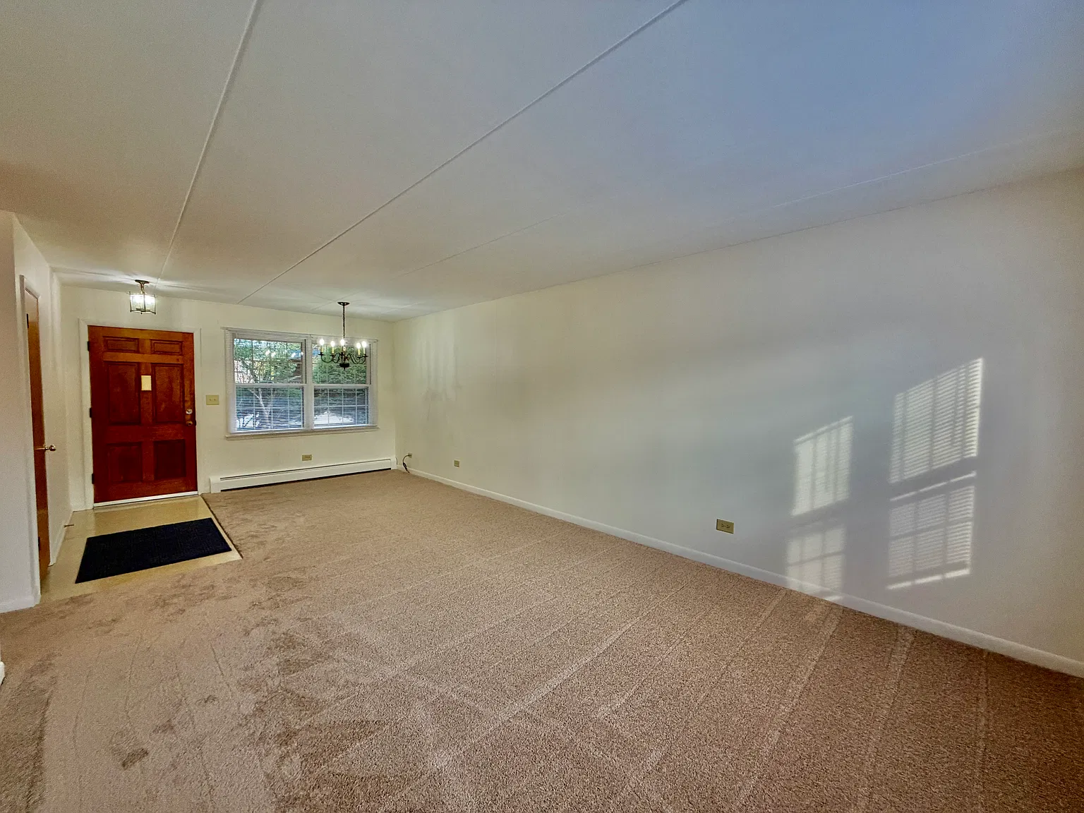 2 bed, 850 sqft, $1,695 — Photo 3