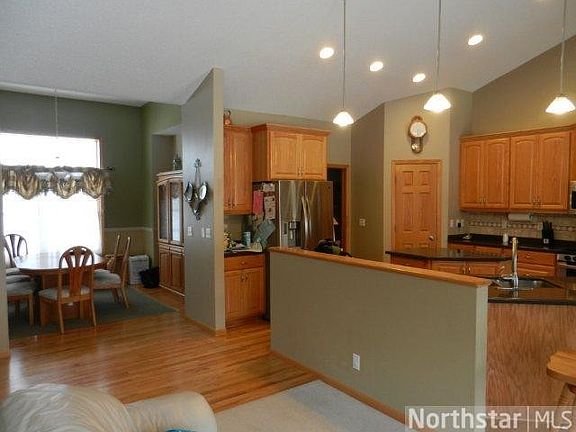 4th image of 1753 140th Ave NE