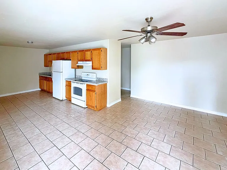 513 Shiloh Dr — Photo 10
