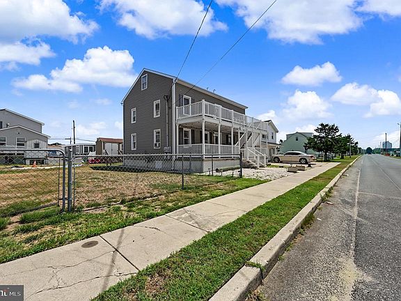 4th image of 523 W Maple Ave
