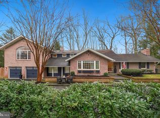 7312 Burdette Ct, Bethesda, MD 20817