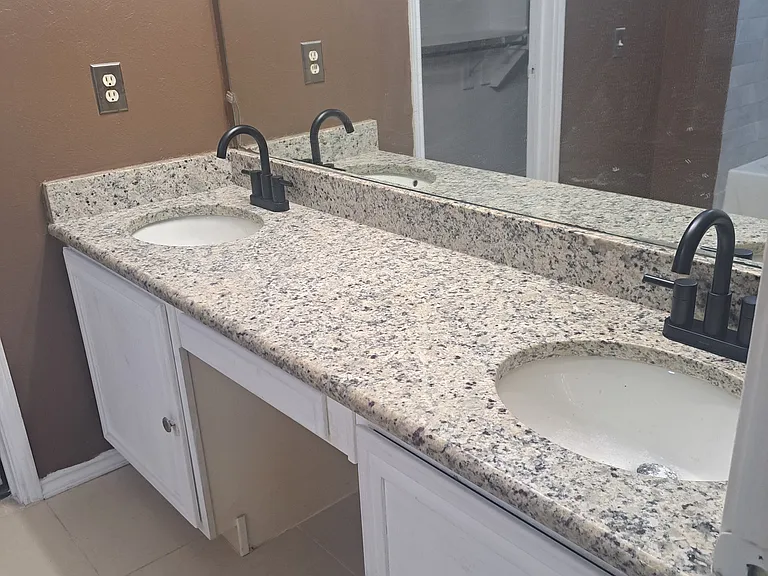 Master Bath - 2nd floor