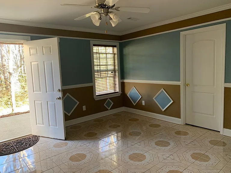 4435 Round Stone Dr — Photo 8