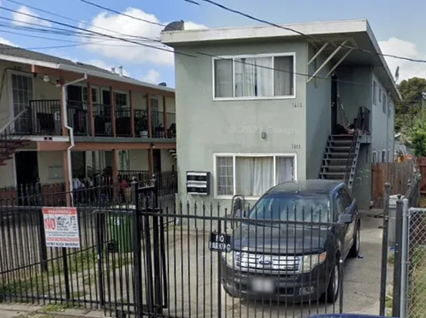 7411 Lockwood St #1, Oakland, CA 94621