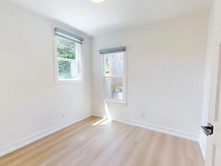 254 Roosevelt Way #4 — Photo 18