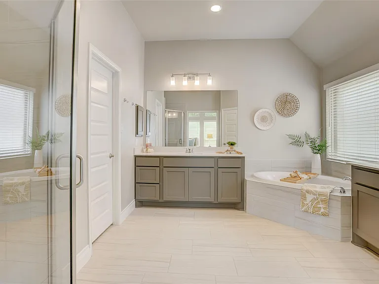 9811 Faulkner Trl — Photo 15