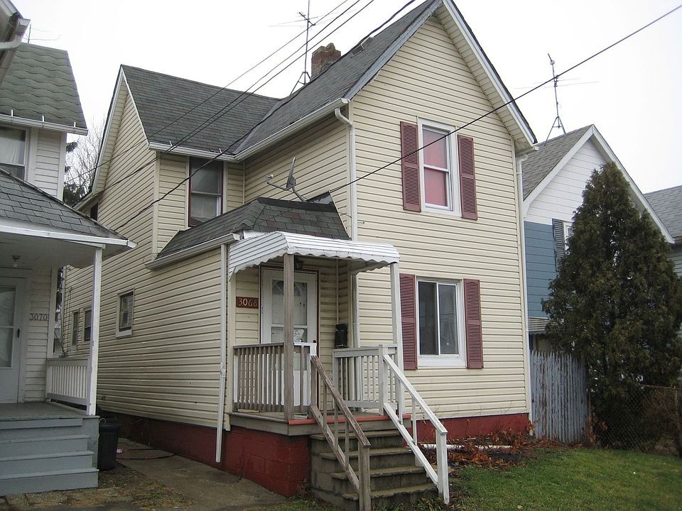 2nd image of 3068 W 104th St