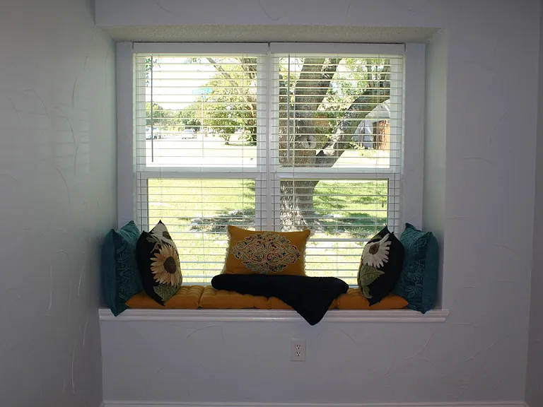 2518 Highdale Dr — Photo 14