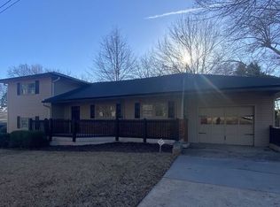 255 Smokey Rd, Buford, GA 30518