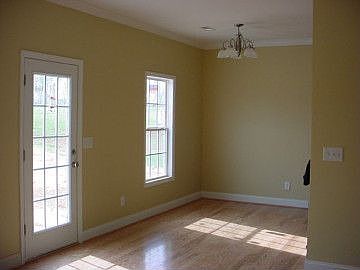 3rd image of 107 Brookview Dr