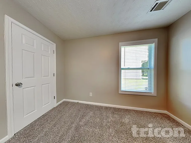 3692 Tullamore Ln — Photo 12