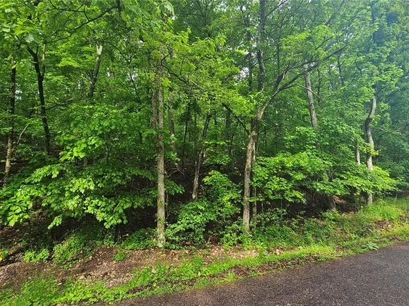 990 Long Bow Dr, Marthasville, MO 63357