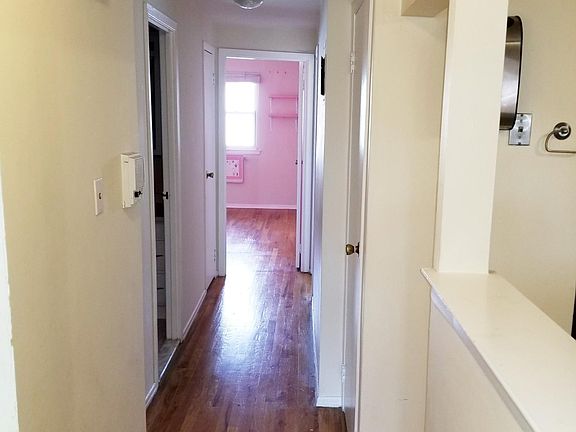 3rd image of 21116 41st Ave