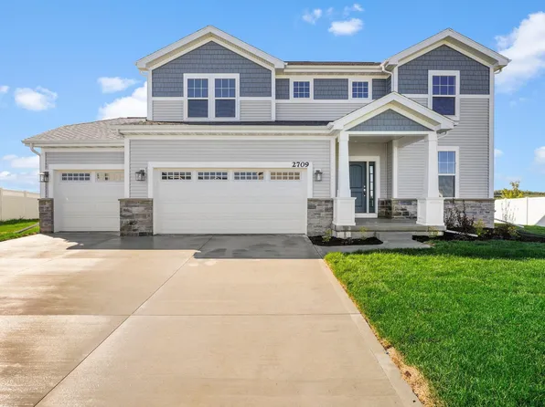 2709 Leo Mary St, Fitchburg, WI 53711