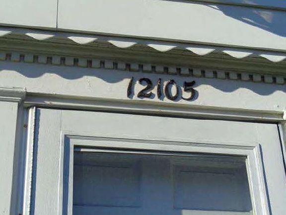 4th image of 12105 Darlington Ave