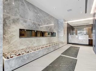 215 Queen St W #1815, Toronto, ON M5V 0P5